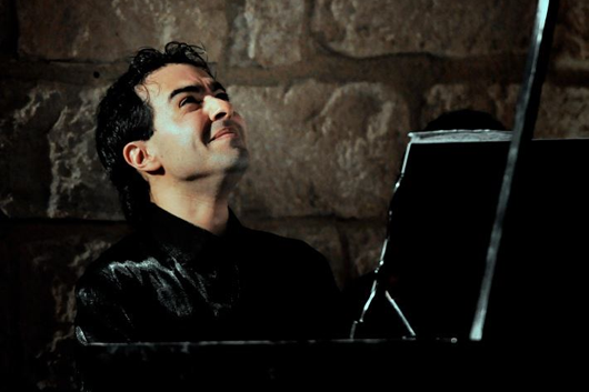 1459130466279054023.png jose.png