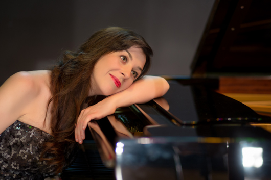 5月以色列钢琴家爱莲娜·古赫维奇 照片 12.jpg