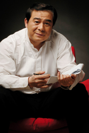 俞峰小图.jpg