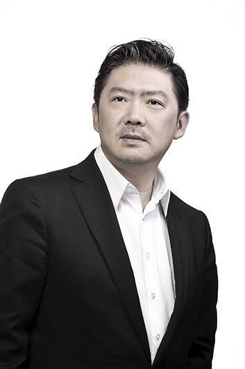 余隆1.jpg