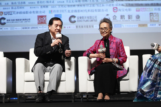 爷爷奶奶的感情为全片泪点之一.jpg