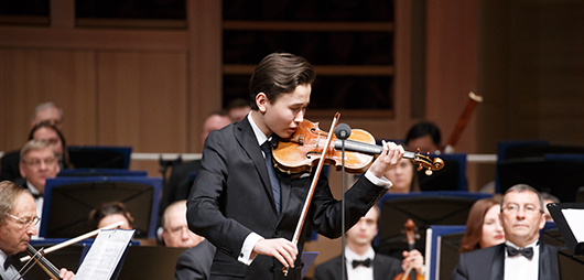 Daniel & Orchestra官网.jpg
