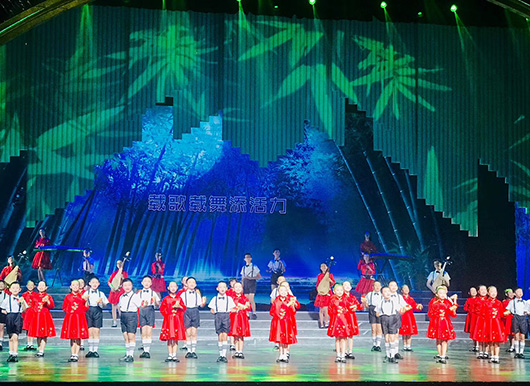 C:UsersFeng gao yingshanPictures\u6559师节2PS.jpg