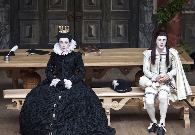 Mark Rylance as Olivia Johnny Flynn Viola Simon Annand - NO CAPTION.jpg